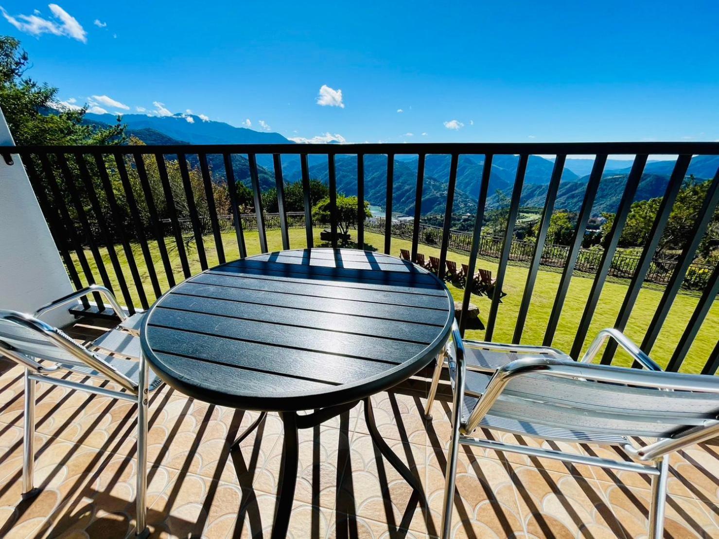 Junyi Landscape Villa Ренай Экстерьер фото