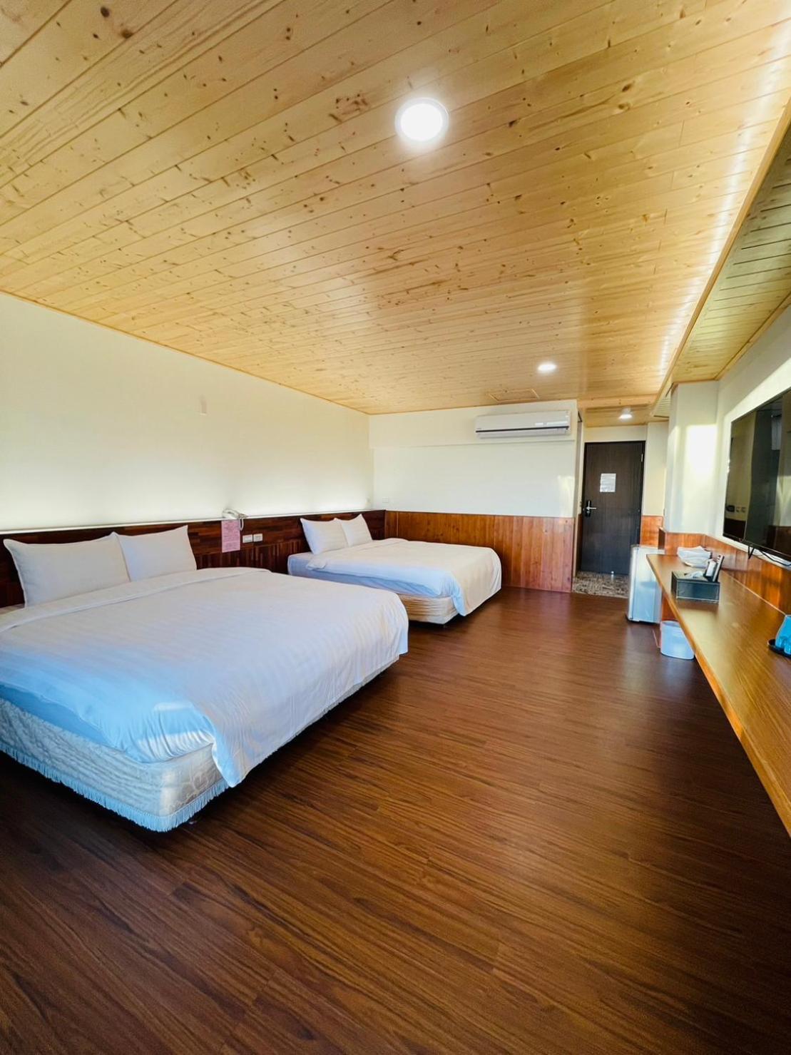 Junyi Landscape Villa Ренай Экстерьер фото